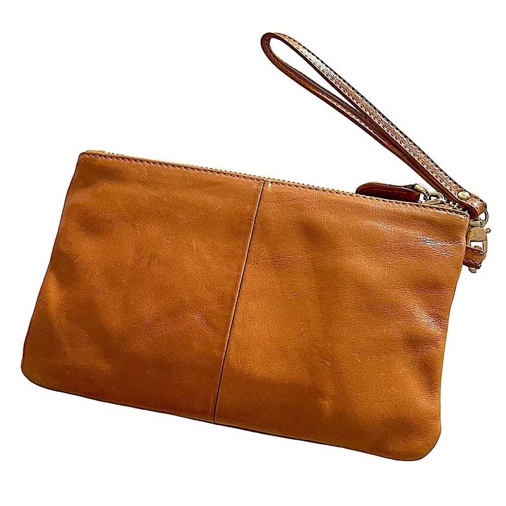 Handbag Butler Cognac Leather Recharging Wristlet Clutch Wallet - Picture 2 of 12